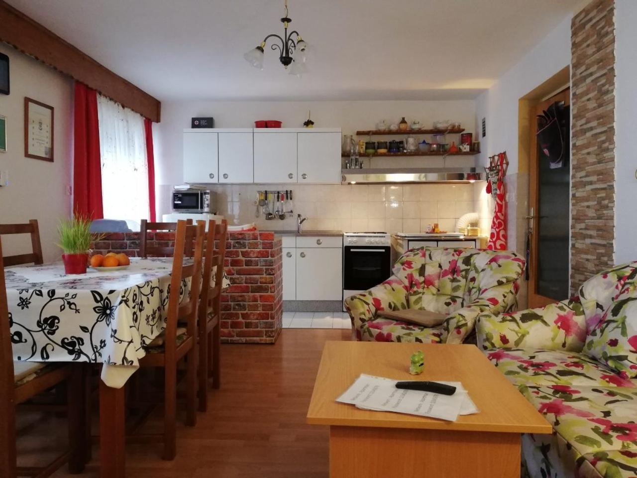 Apartment Resman Trsce Exterior foto